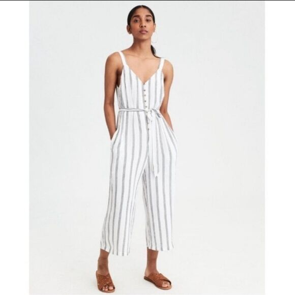 💚5 for $25 American Eagle Striped Jumpsuit Pinstripes Size XS - Picture 1 of 5